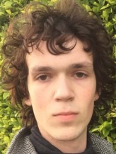 Saoirse Bertram fotoğrafı