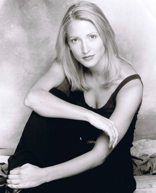 Michelle Nolden fotoğrafı