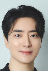Lee Jun-hyuk fotoğrafı