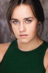 Katie Lewis fotoğrafı