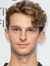 Louis Cunningham fotoğrafı