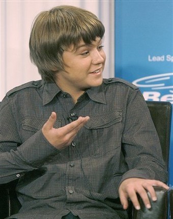 Miles Heizer fotoğrafı