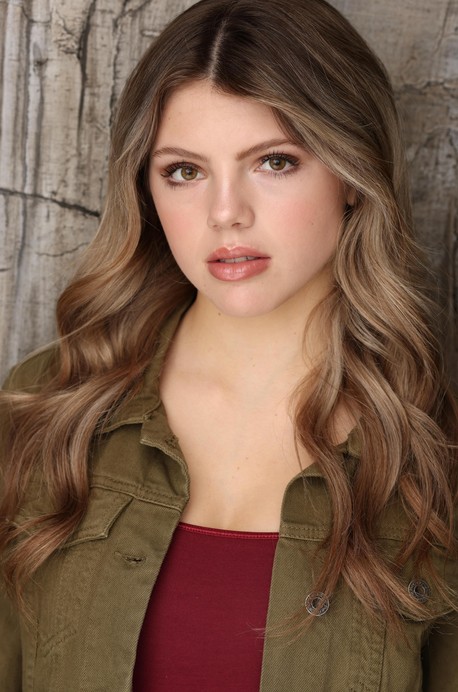 Neela Jolene Fotoğrafı