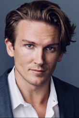 James Barrington fotoğrafı