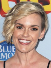 Kari Wahlgren fotoğrafı
