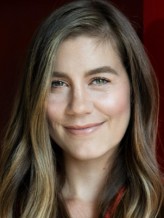 Laura Dreyfuss fotoğrafı