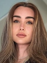 Hannah El-Zahed fotoğrafı