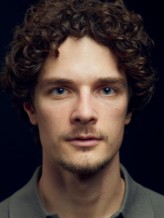 Kyle Scudder fotoğrafı