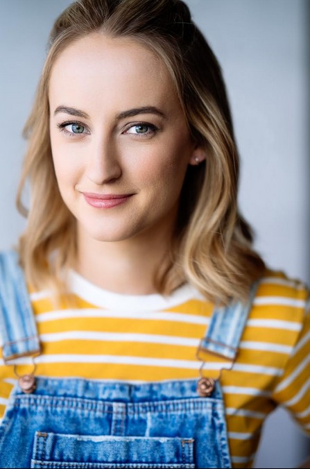 Molly Gibson fotoğrafı