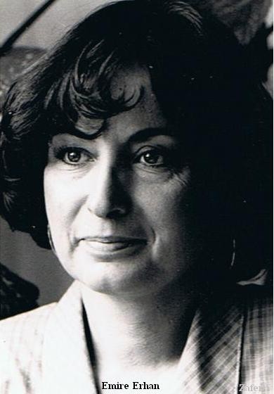 Emire Erhan Fotoğrafı