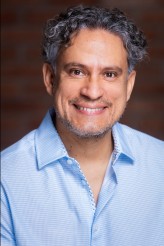 Luis Del Valle fotoğrafı