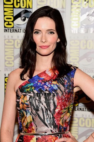 Bitsie Tulloch Fotoğrafı