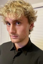 Oliver Hibbs fotoğrafı