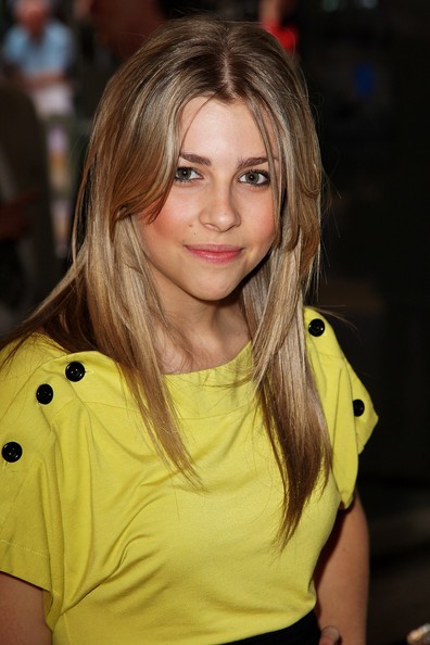 Jemma McKenzie-Brown Fotoğrafı