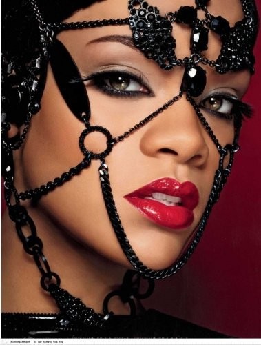 Rihanna Fotoğrafı