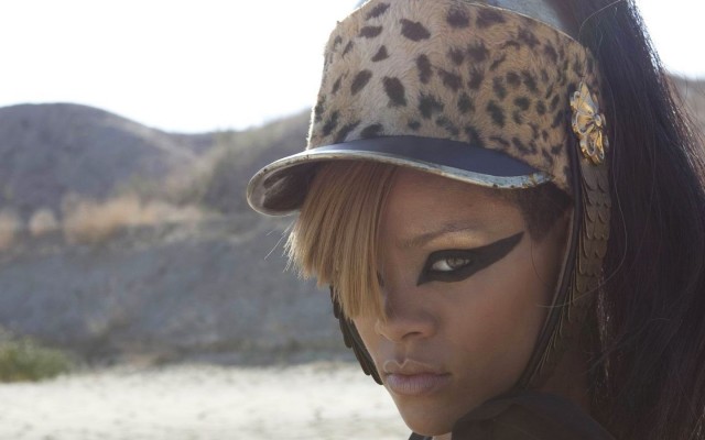 Rihanna Fotoğrafı