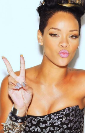 Rihanna Fotoğrafı