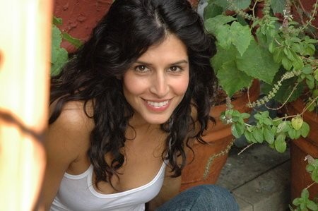 Yasmine Delawari Fotoğrafı