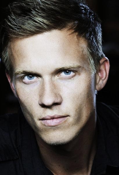 Warren Kole Fotoğrafı