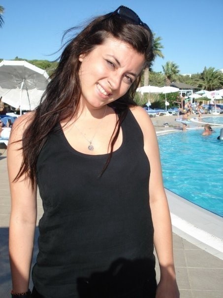 Burcu Gönder Fotoğrafı