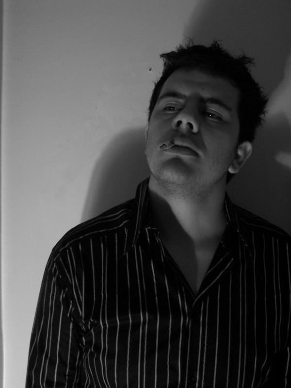 Eser Yenenler fotoğrafı