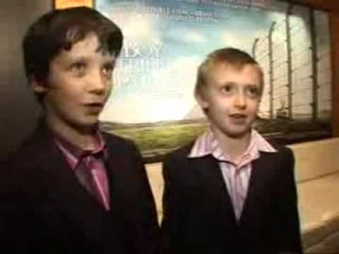 Asa Butterfield Fotoğrafı