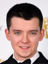 Asa Butterfield fotoğrafı