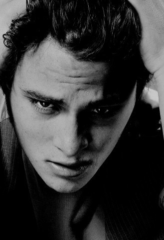 Shiloh Fernandez Fotoğrafı