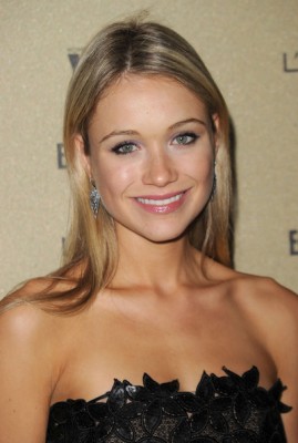 Katrina Bowden Fotoğrafı