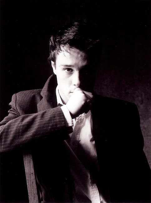 Rupert Evans Fotoğrafı