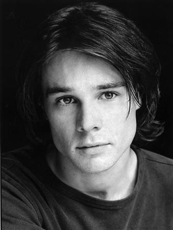 Rupert Evans Fotoğrafı