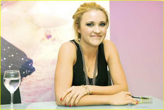 Emily Osment Fotoğrafı