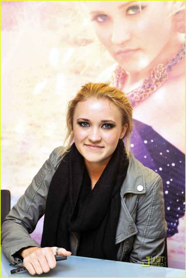 Emily Osment Fotoğrafı