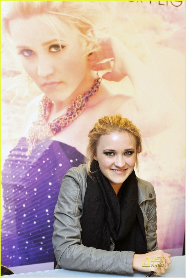 Emily Osment Fotoğrafı