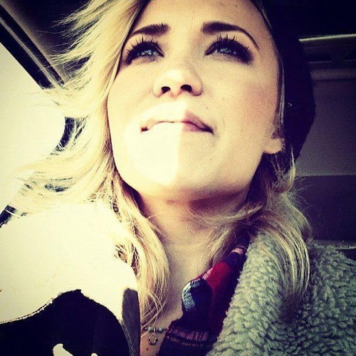 Emily Osment Fotoğrafı