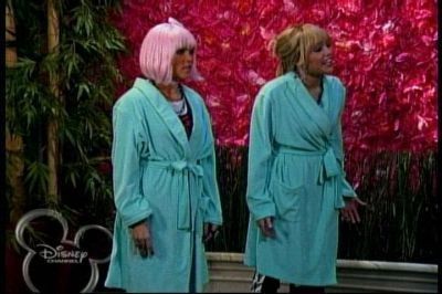 Emily Osment Fotoğrafı