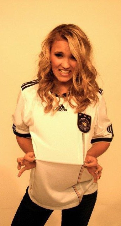 Emily Osment Fotoğrafı