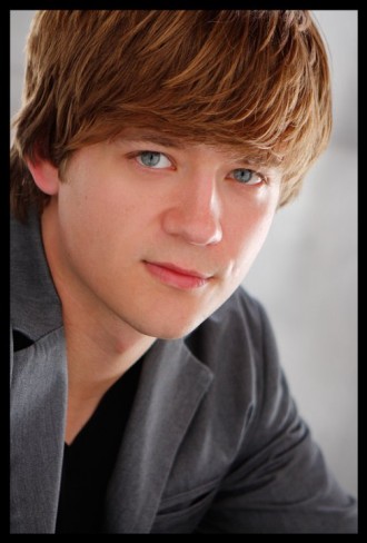 Jason Earles Fotoğrafı