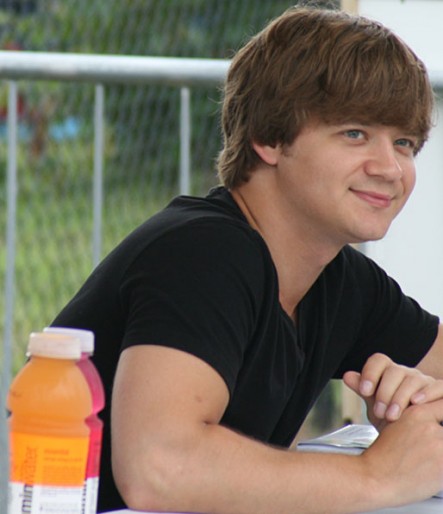 Jason Earles Fotoğrafı