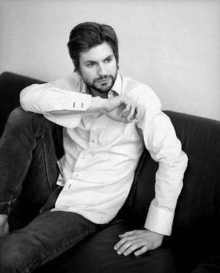 Gale Harold Fotoğrafı
