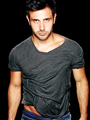 Carlos Ferro fotoğrafı