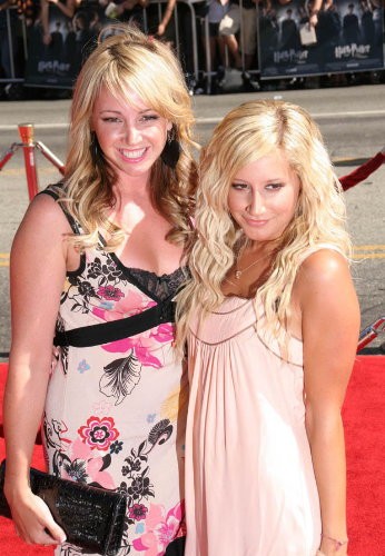 Jennifer Tisdale Fotoğrafı