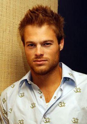 George Stults Fotoğrafı