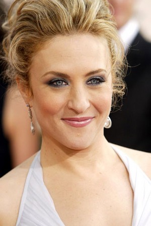 Bitty Schram fotoğrafı