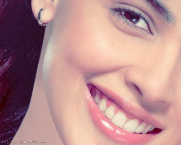 Genelia D'Souza Fotoğrafı