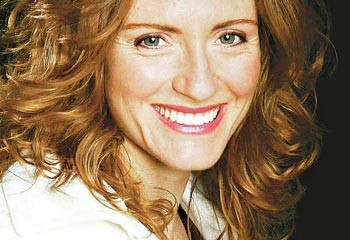 Helene Joy fotoğrafı