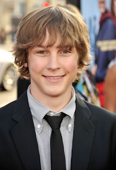 Logan Miller Fotoğrafı