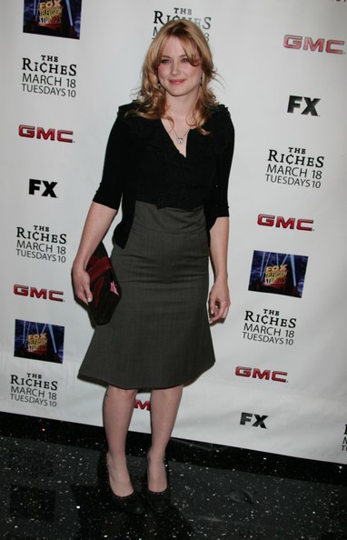 Alexandra Breckenridge Fotoğrafı