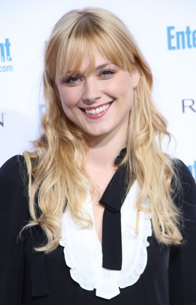 Alexandra Breckenridge Fotoğrafı