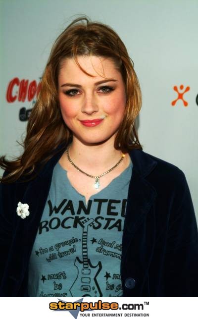 Alexandra Breckenridge Fotoğrafı